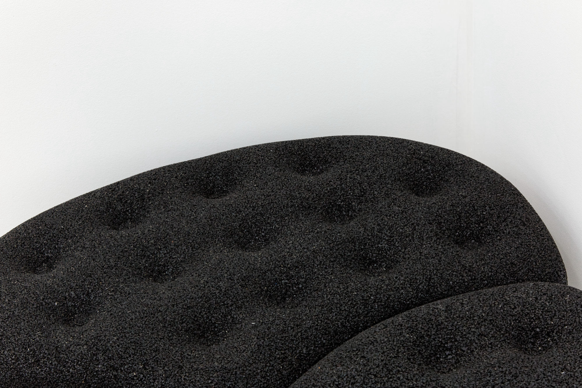 James Fuller - Split Tyre Lounger, 2021 -  Zinc coated steel, tyre chippings, reinforced plaster polymer - 03